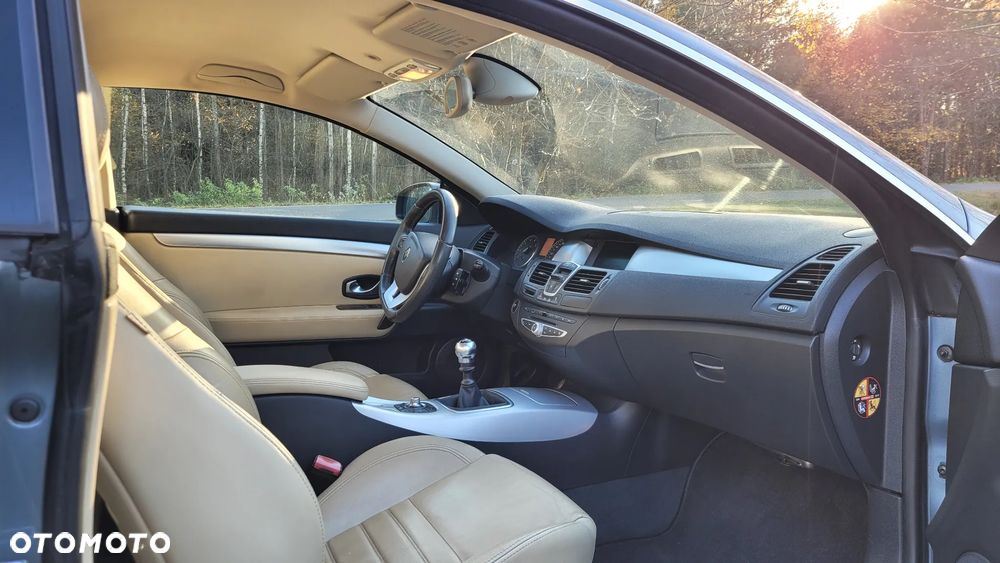 Renault Laguna ver-2-0-t-gt - 18