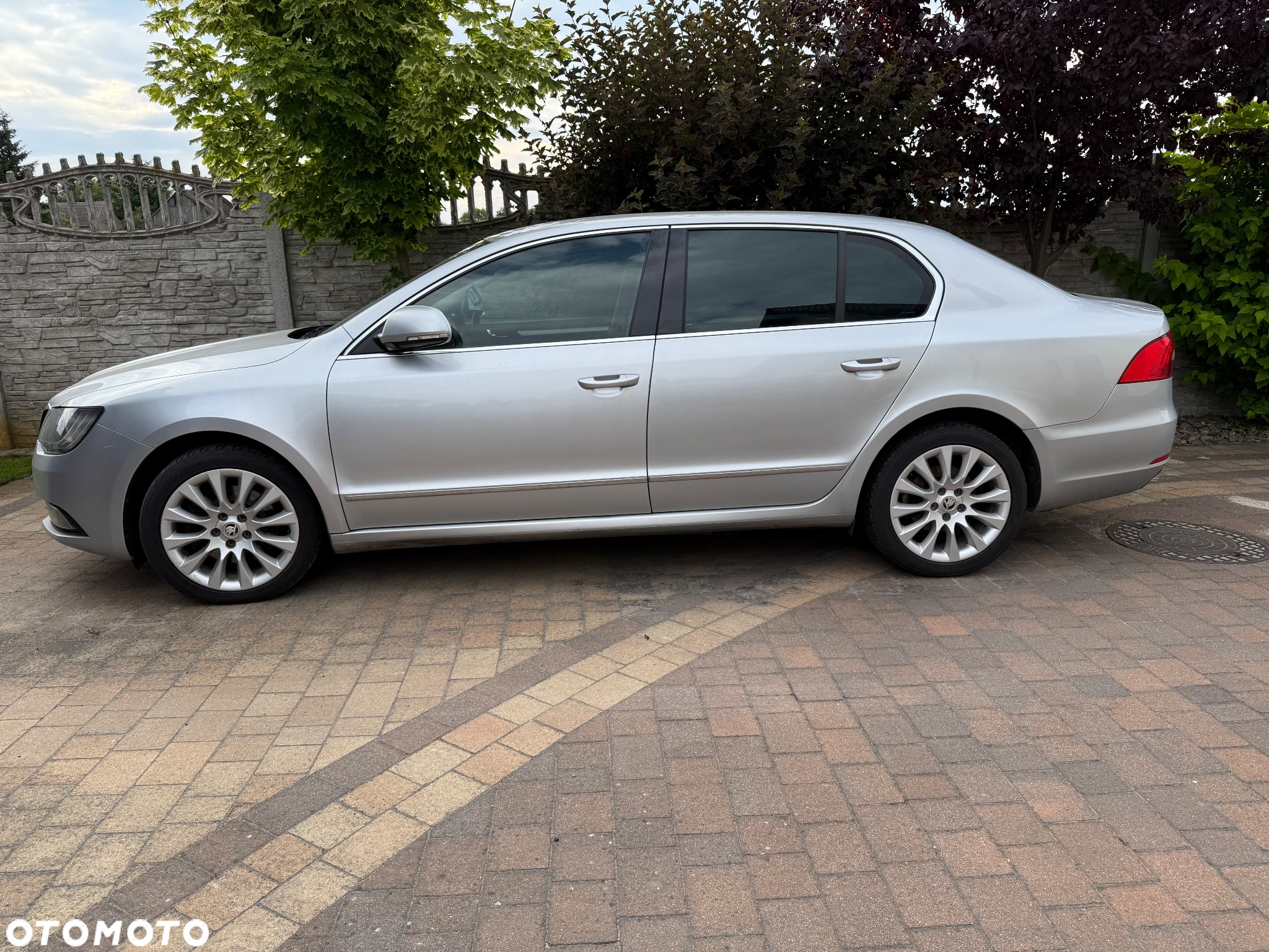 Skoda Superb 2.0 TDI DSG Elegance - 9