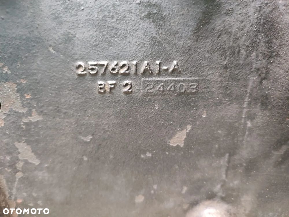 Most napędowy tylny 224852A5 CASE MX 270 MAGNUM - 13
