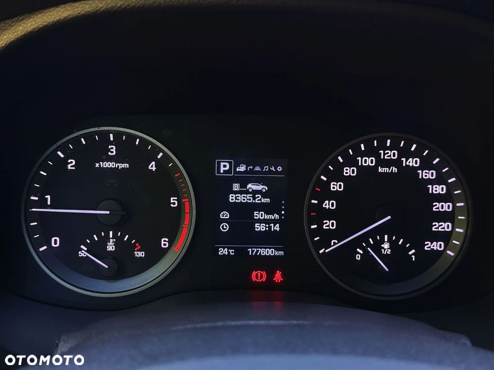 Hyundai Tucson blue 1.7 CRDi 2WD DCT Premium - 35