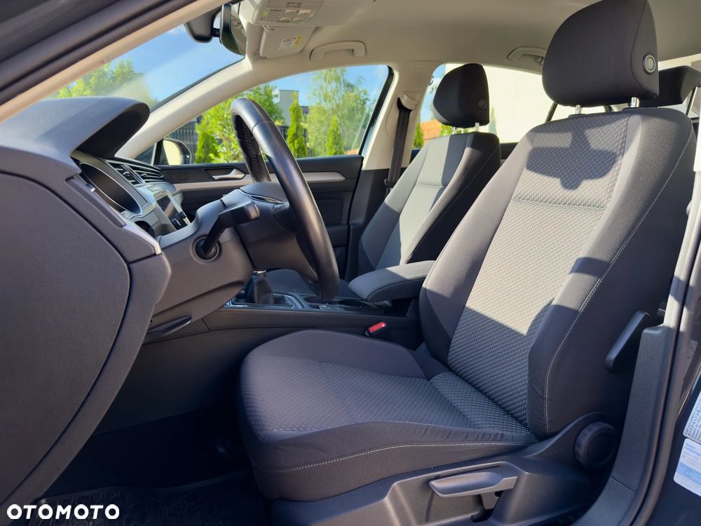 Volkswagen Passat 1.5 TSI EVO Trendline - 14
