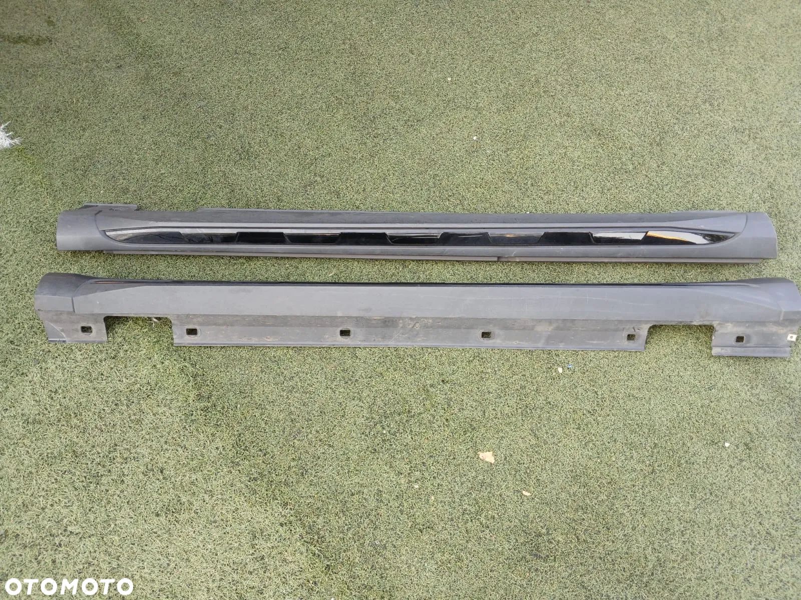 MERCEDES GLA 156 LIFT PRÓG LISTWA PROGOWA  PRAWA - 1
