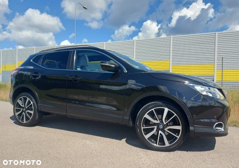 Nissan Qashqai 1.6 dCi 4 x 4 DPF tekna - 17