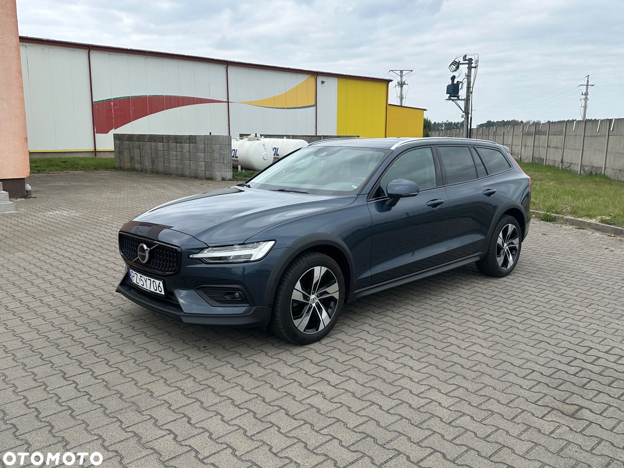 Volvo V60 Cross Country B4 D AWD Geartronic - 1