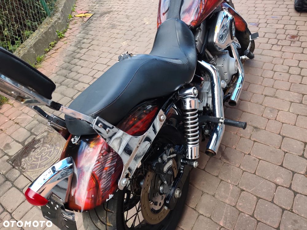 Harley-Davidson Dyna Street Bob - 21