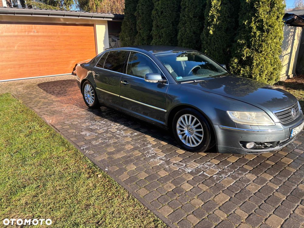 Volkswagen Phaeton - 2
