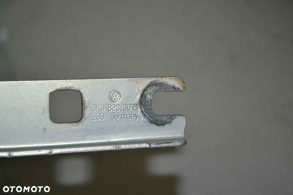 VW GOLF VI ZAWIAS ZAWIASY MASKI PRAWY LEWY KOMPLET 5K0823301B 5K0823302B - 2