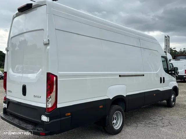 Iveco DAILY 35C18V (3.0cc 180cv) 16m3 - 2
