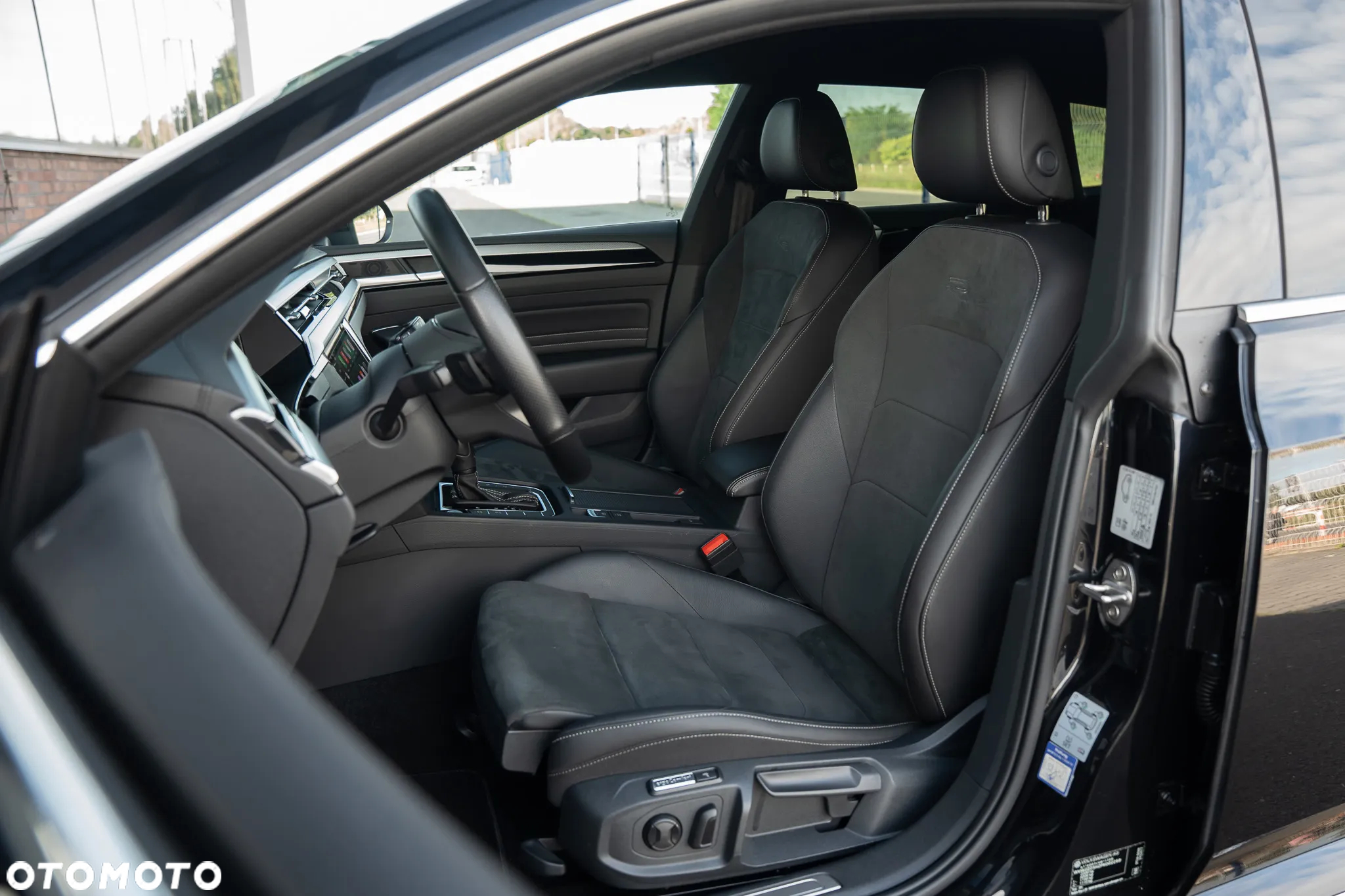 Volkswagen Arteon Shooting Brake 2.0 TDI SCR DSG R-Line - 23