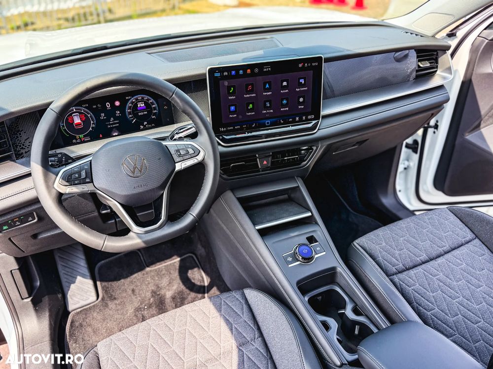 Volkswagen Tayron 1.5 TSI DSG PHEV Life - 12