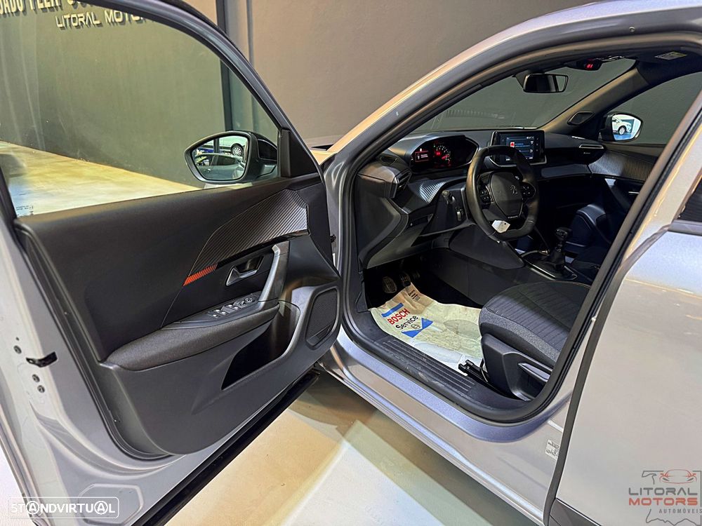 Peugeot 2008 1.2 PureTech Active - 14