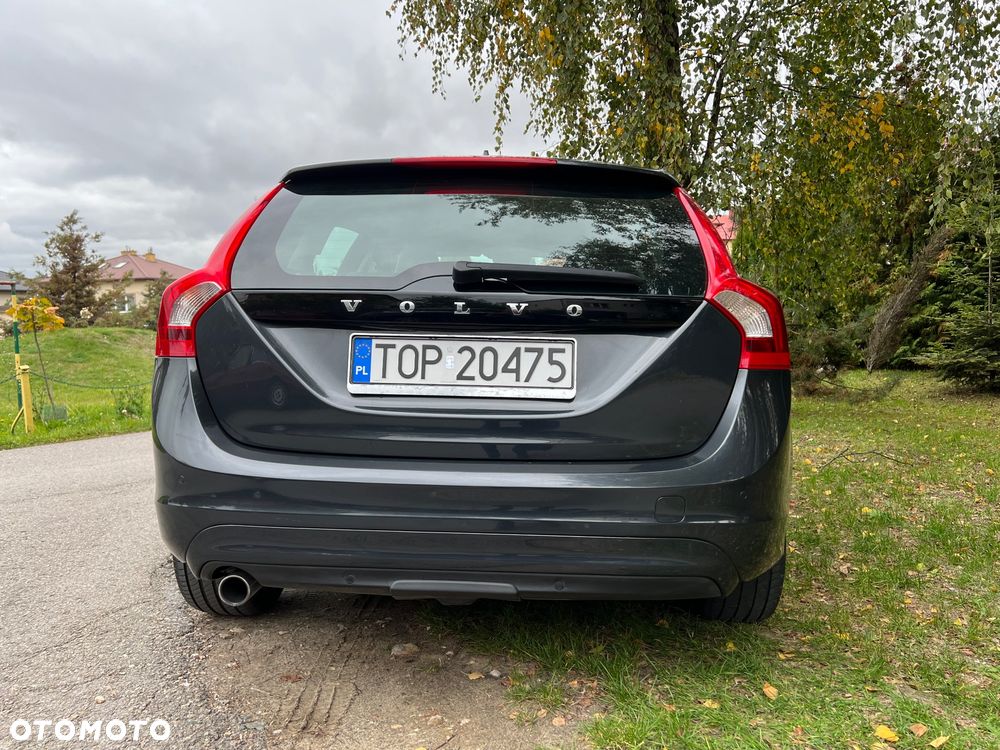 Volvo V60 D2 Summum - 5