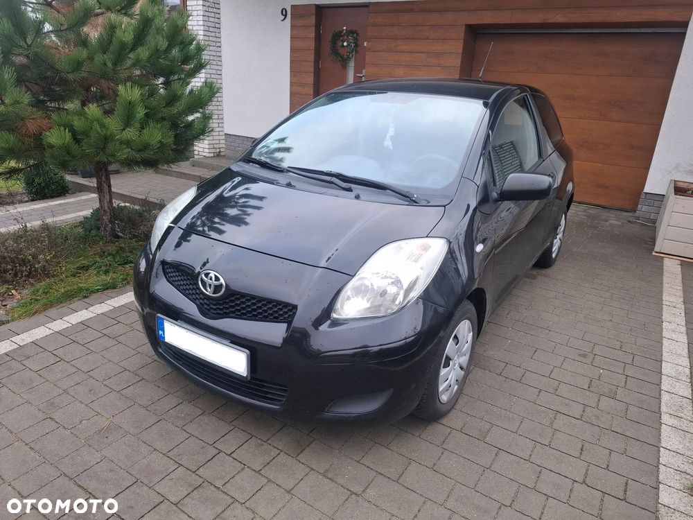 Toyota Yaris - 1