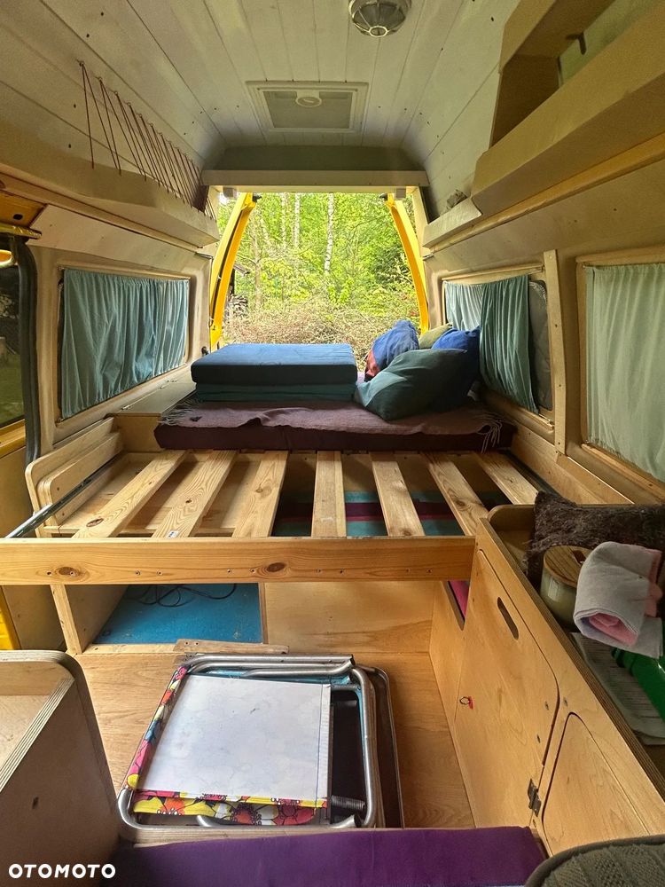 Volkswagen Transporter - 21