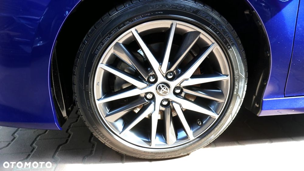 Toyota Camry 2.5 Hybrid Executive CVT - 39