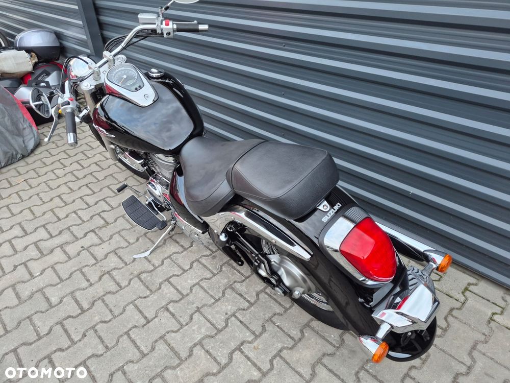 Suzuki Intruder - 29