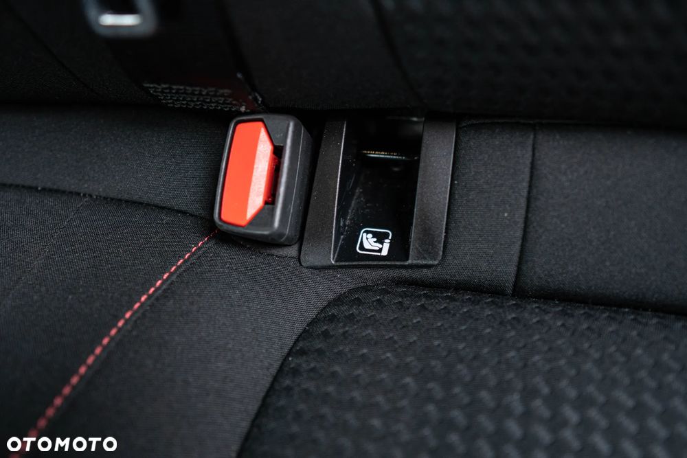 Ford Focus 1.5 EcoBlue STart-Stopp-System ST-LINE X - 36