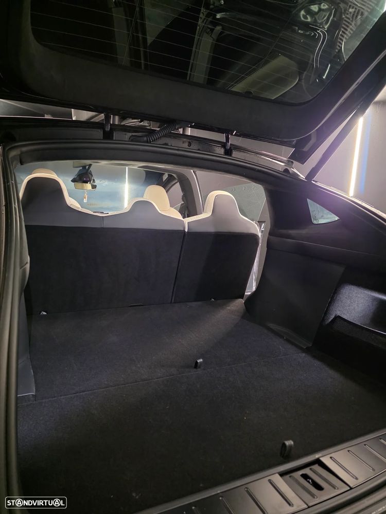 Tesla Model X Long Range AWD - 35