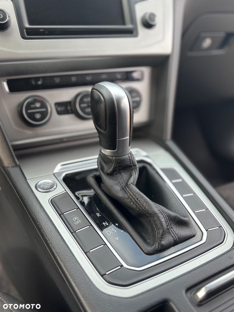 Volkswagen Passat 2.0 TDI BMT Comfortline DSG - 14