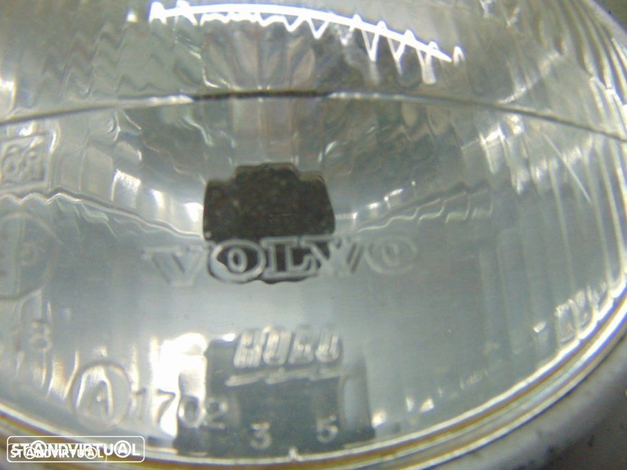 Volvo antigo - faróis - 3