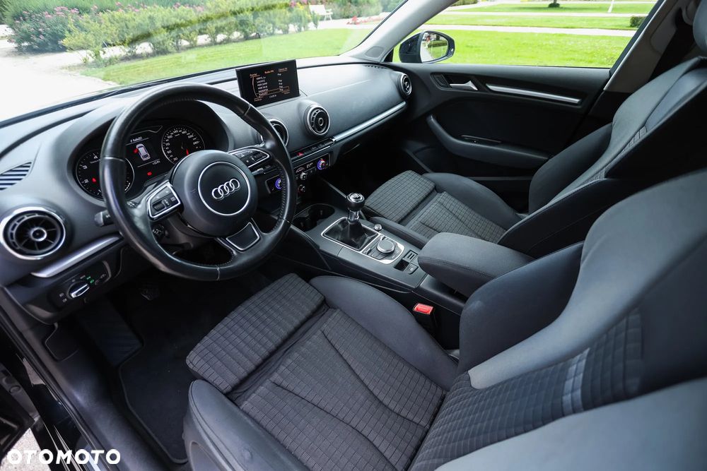 Audi A3 Sportback 2.0 TDI Ambition - 17