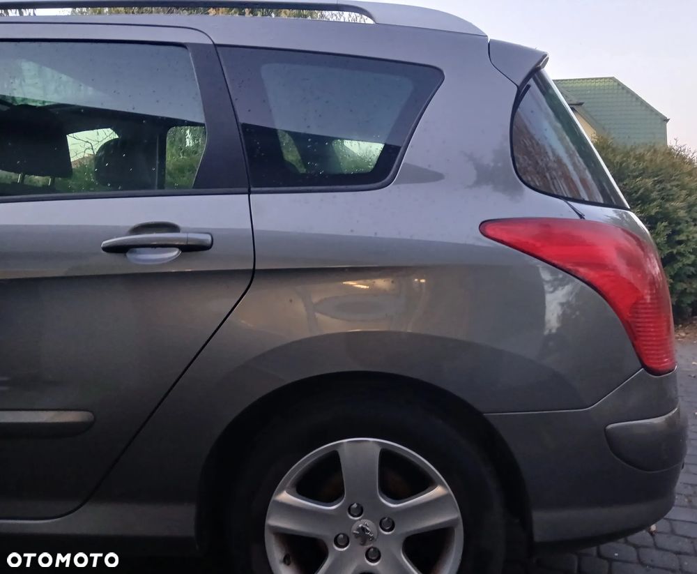Peugeot 308 T7 SW kombi 08-12 błotnik tył tylny prawy - 2
