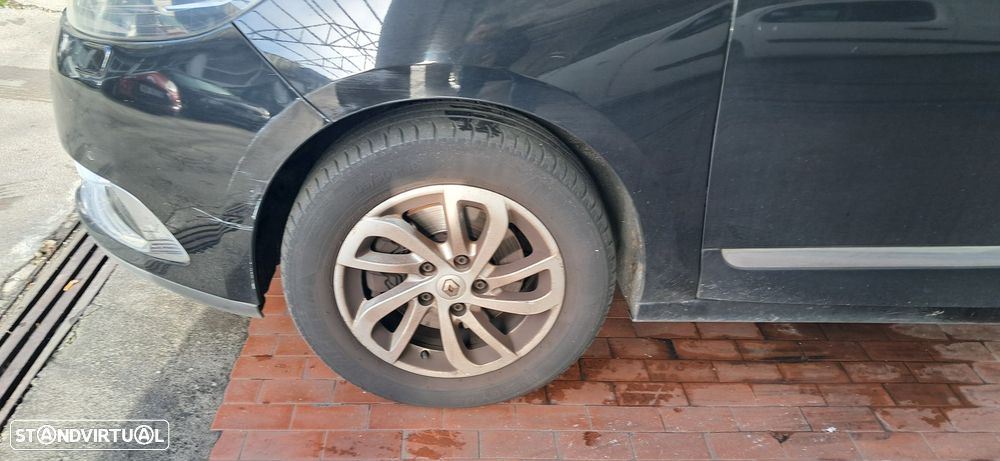 Renault Scénic 1.6 dCi Bose Edtion SS - 2