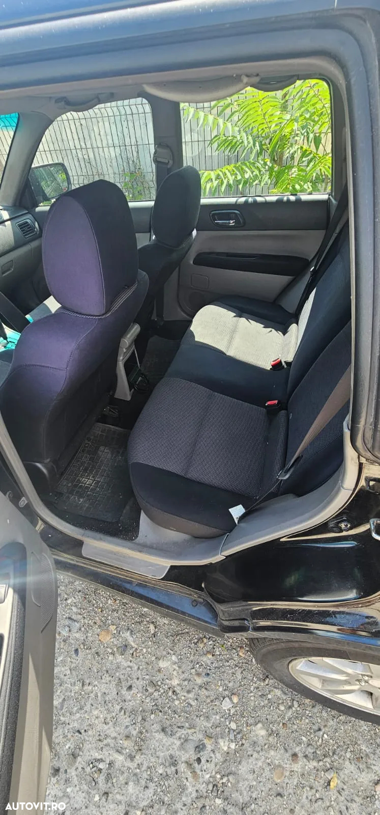 Subaru Forester 2.0 Base Aut - 6