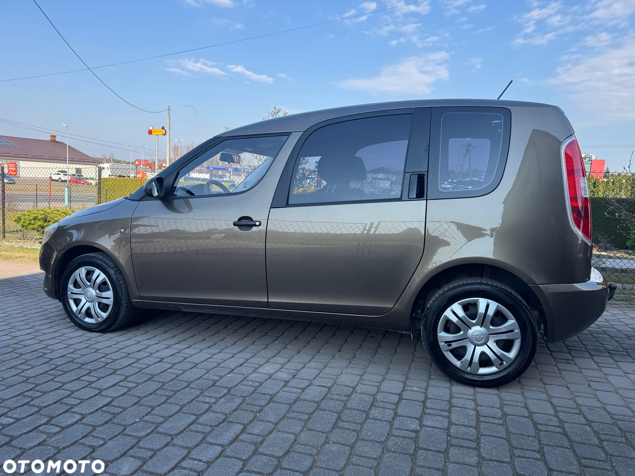Skoda Roomster 1.4 MPI PLUS EDITION - 7