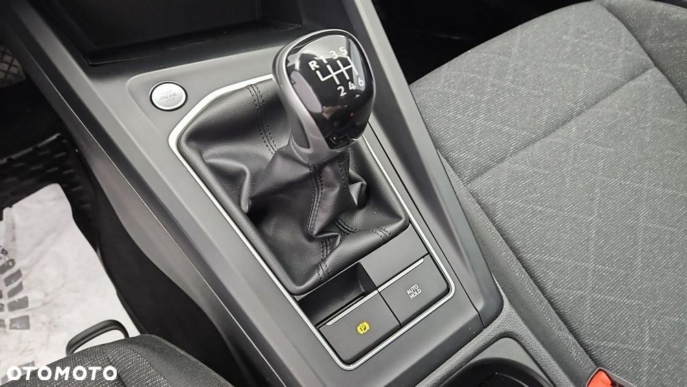 Volkswagen Golf - 19