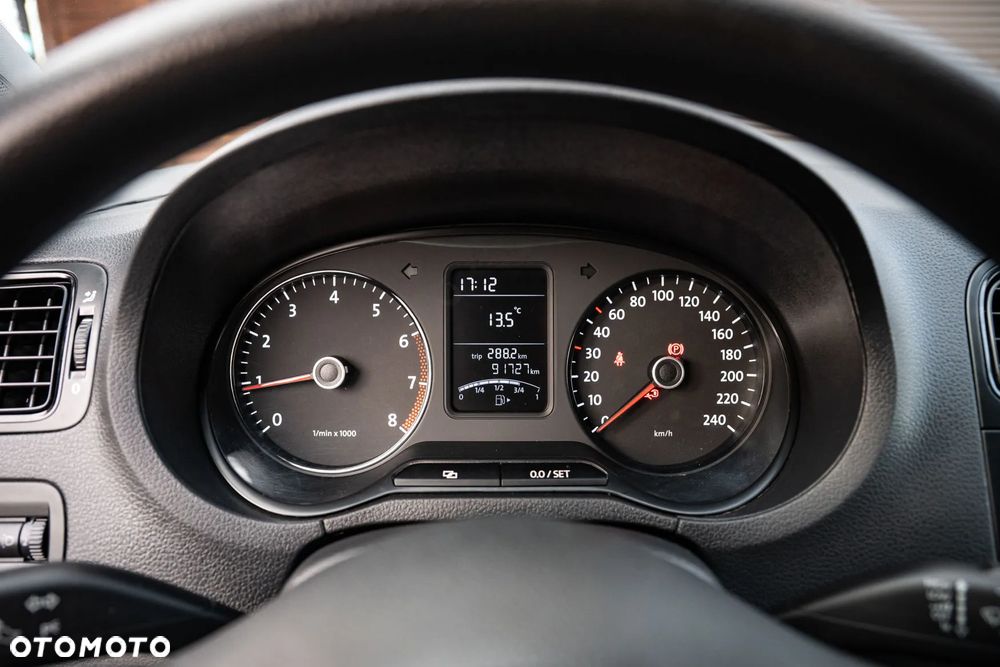 Volkswagen Polo 1.2 Comfortline - 14