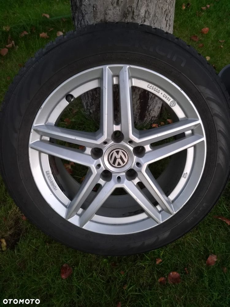 Volkswagen Golf - 8