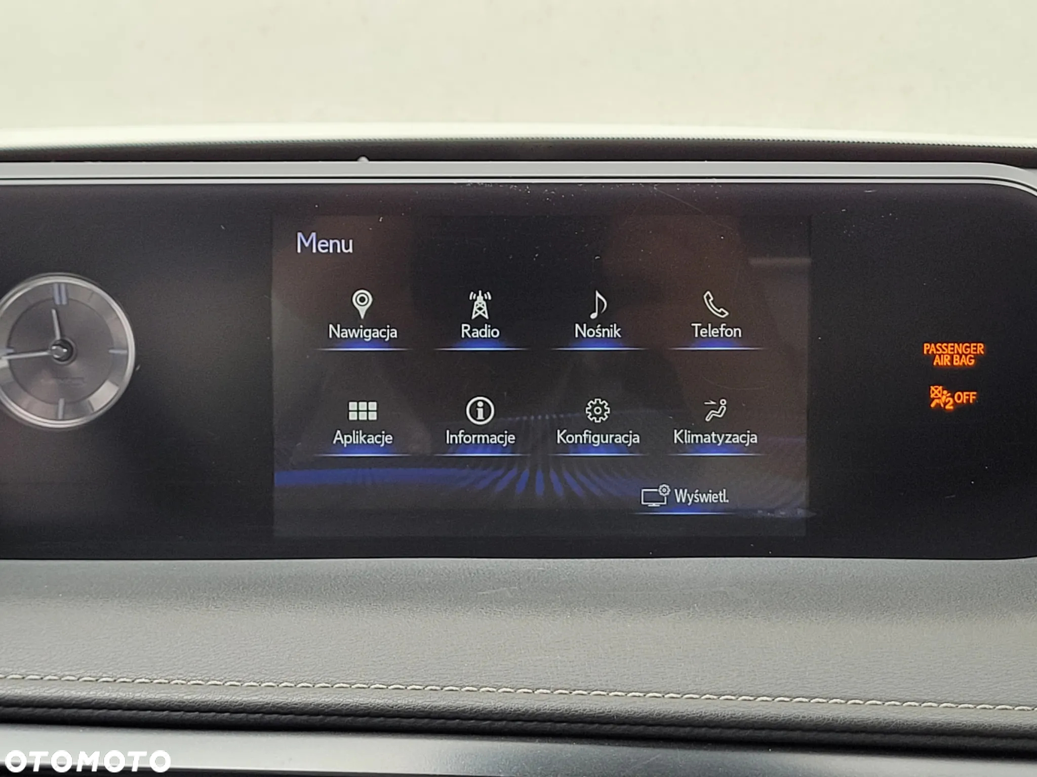 Lexus UX 250h Elegance 2WD - 23