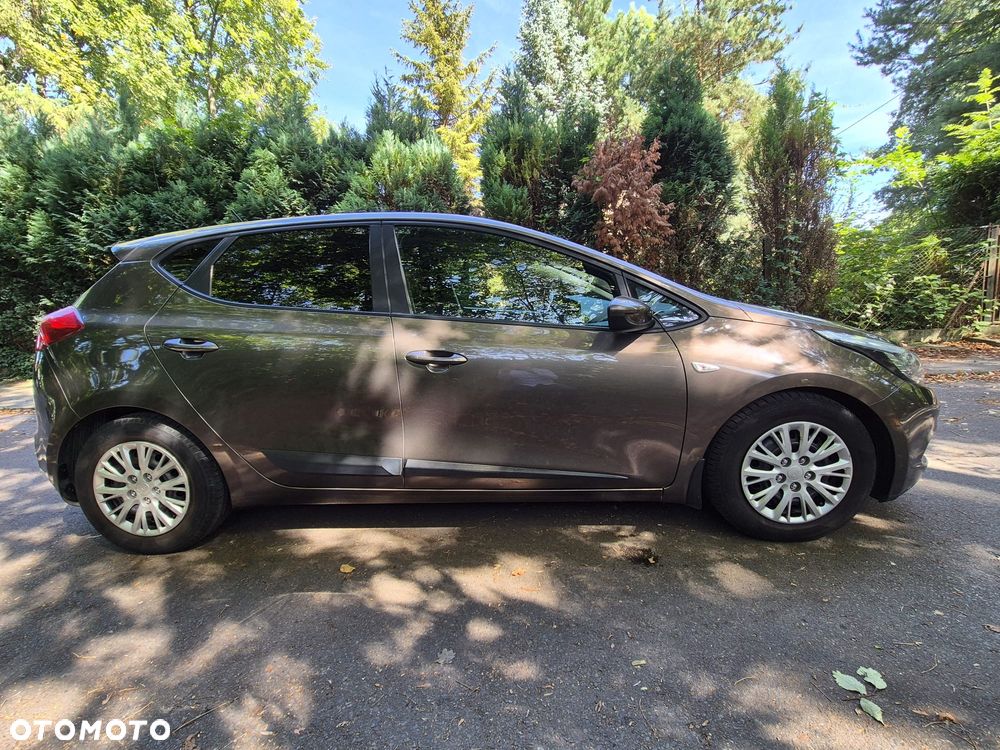 Kia Ceed 1.6 GDI M - 9