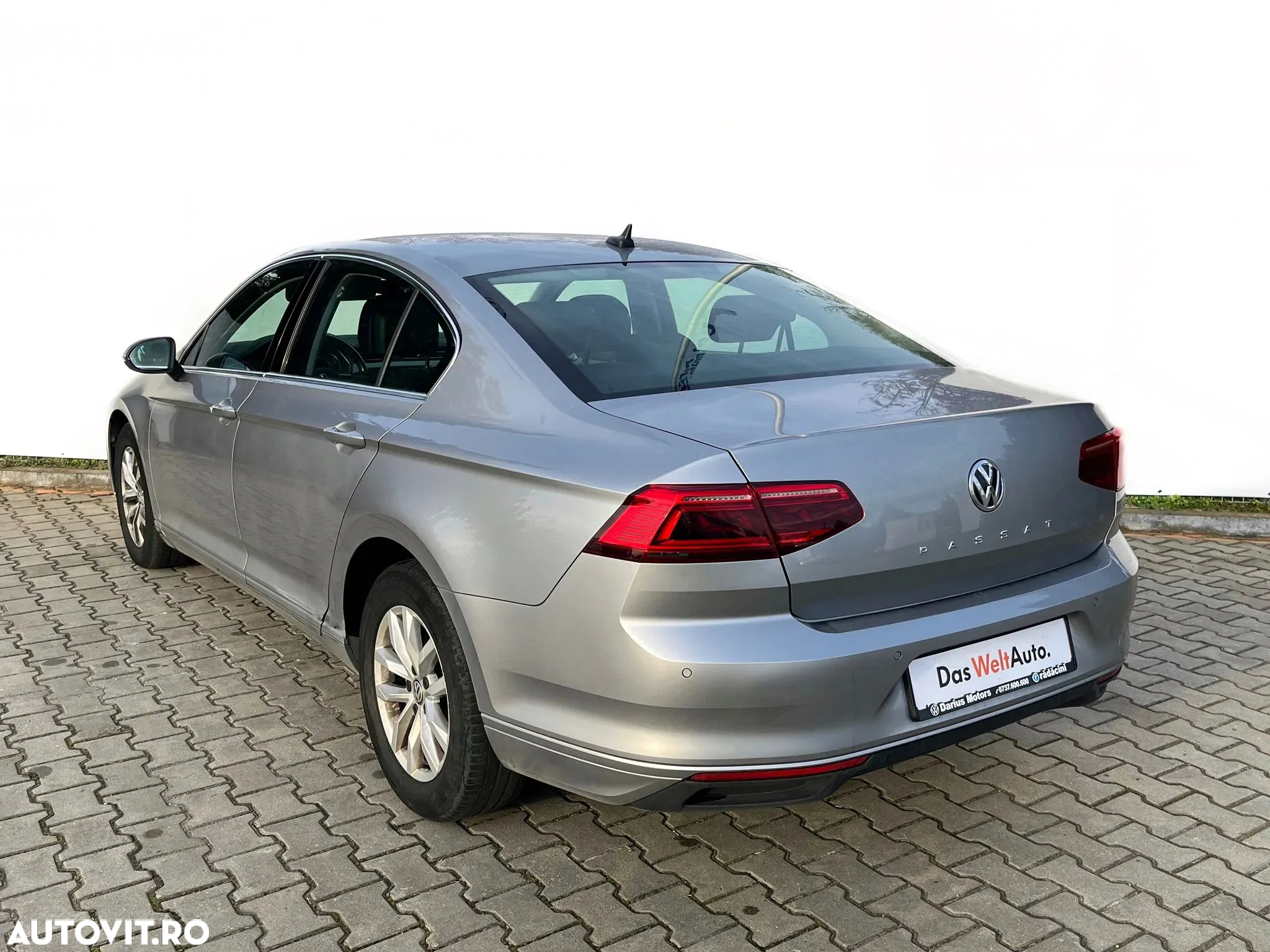 Volkswagen Passat - 5