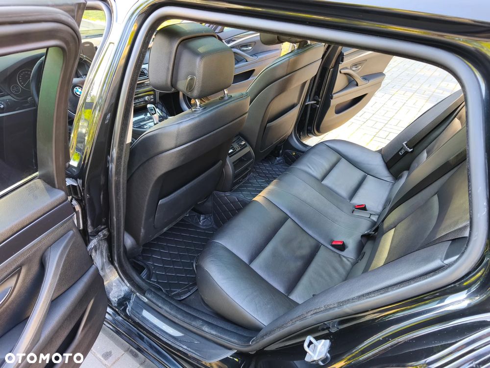 BMW Seria 5 525d - 7