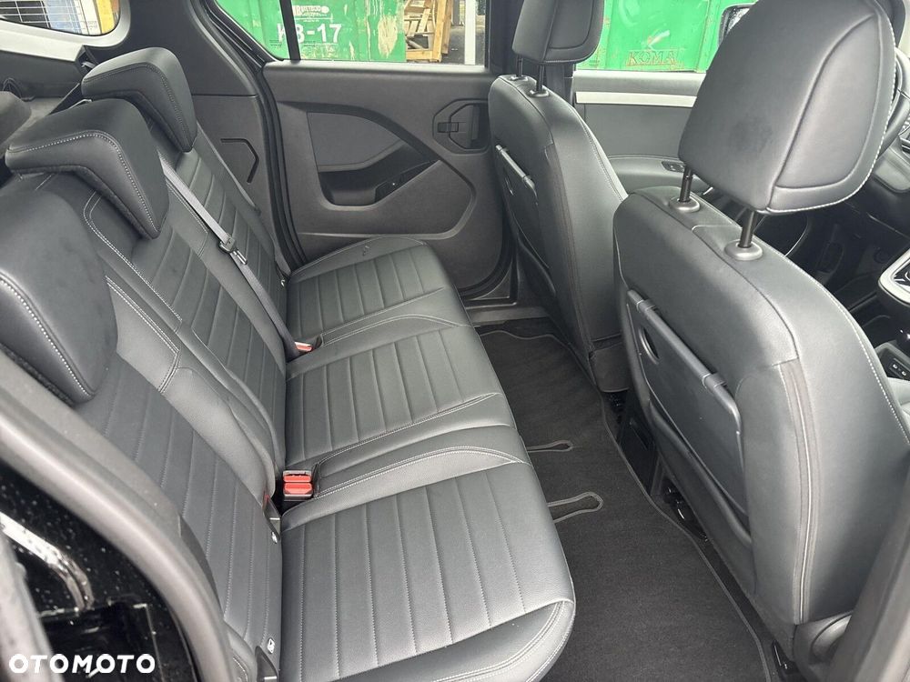 Mercedes-Benz Klasa T - 21