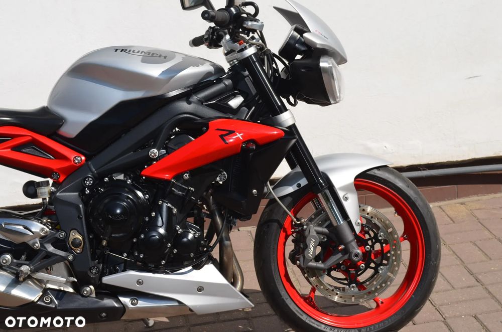 Triumph Street Triple - 2