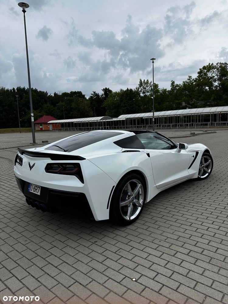 Chevrolet Corvette - 5