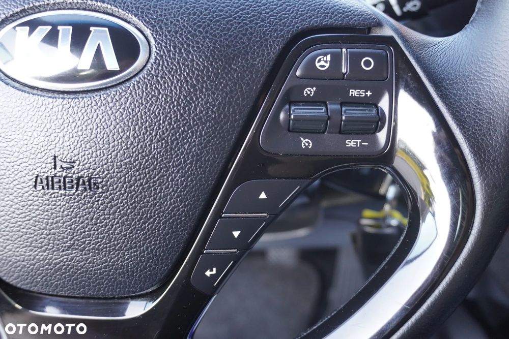 Kia Ceed 1.6 GDI ISG Dream-Team Edition - 29
