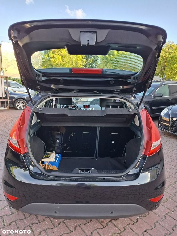 Ford Fiesta 1.25 Titanium X - 28