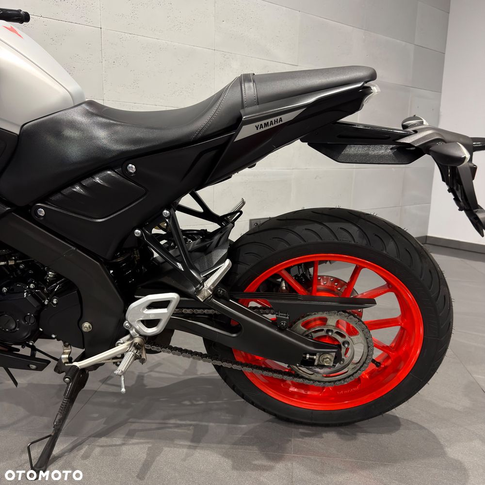 Yamaha MT - 11