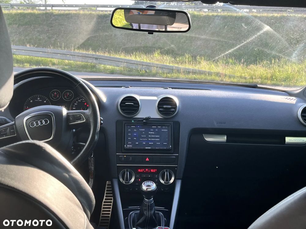 Audi A3 Sportback 2.0 TDI DPF quattro S line Sportpaket plus - 15