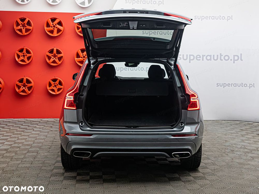 Volvo XC 60 B4 D AWD R-Design - 23
