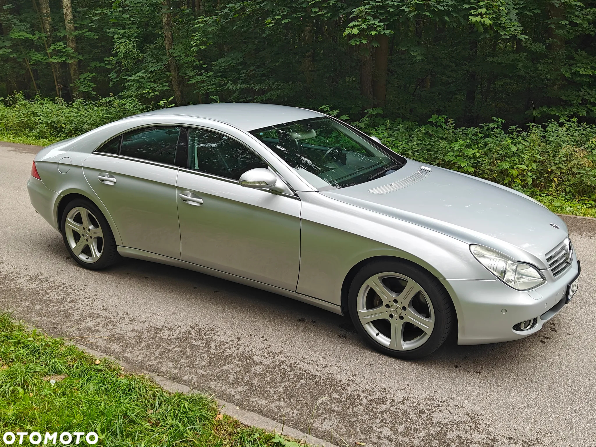 Mercedes-Benz CLS 500 - 12