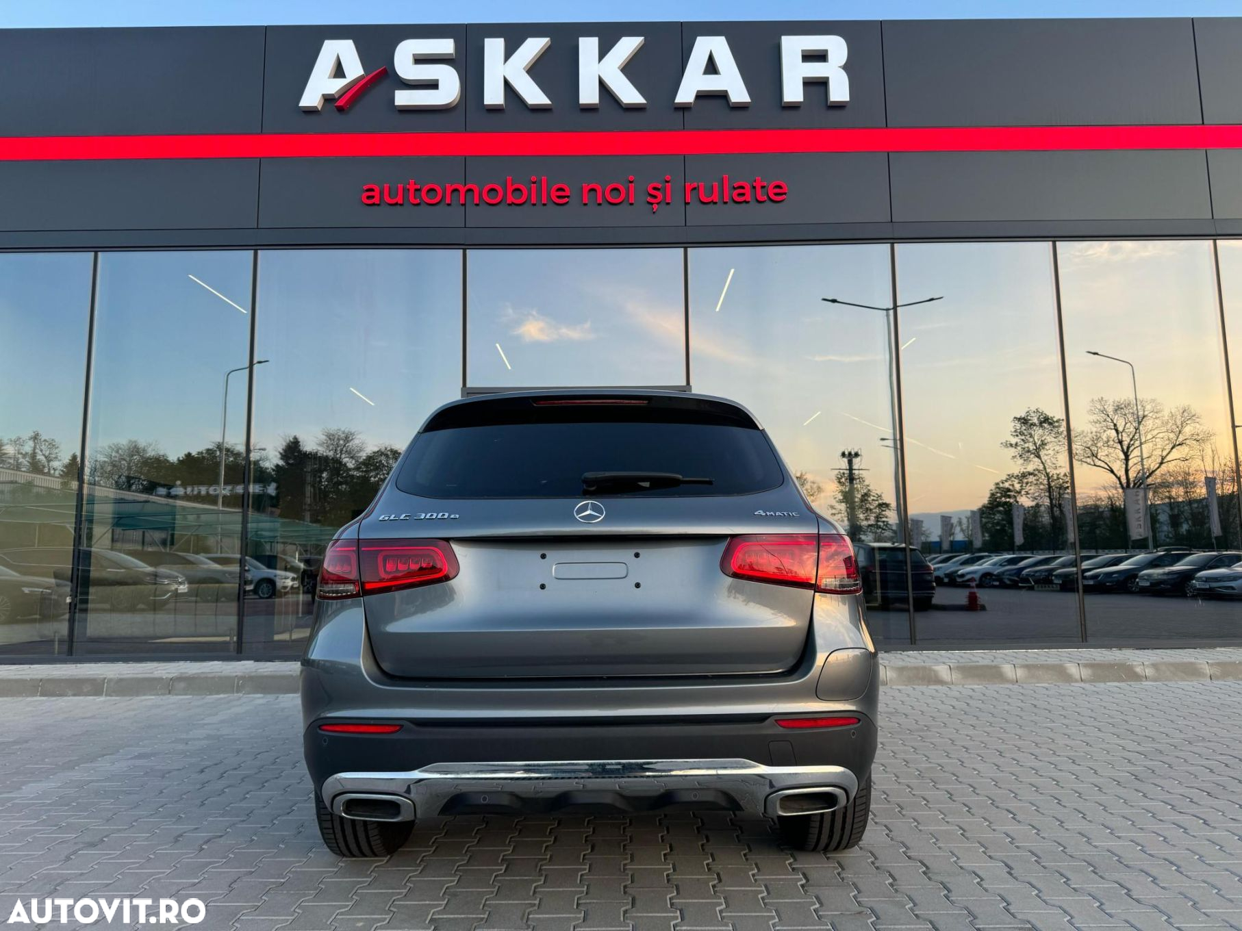 Mercedes-Benz GLC 300 e 4Matic 9G-TRONIC - 6