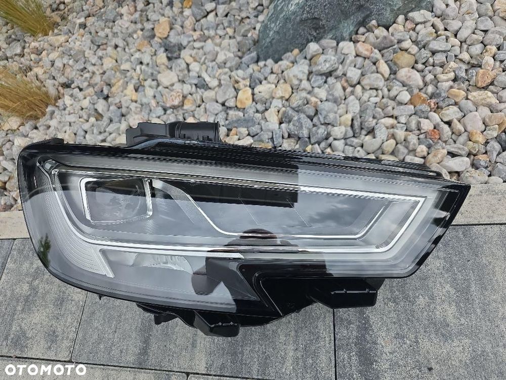 AUDI A3 S3 RS3 8V0 LIFT Lampa prawa przód Full Led Matrix 8V0941036 Valeo - 6