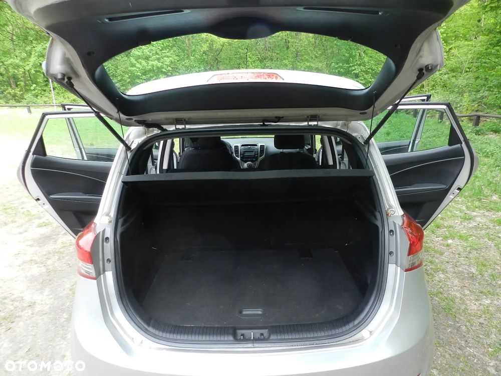 Hyundai ix20 - 13