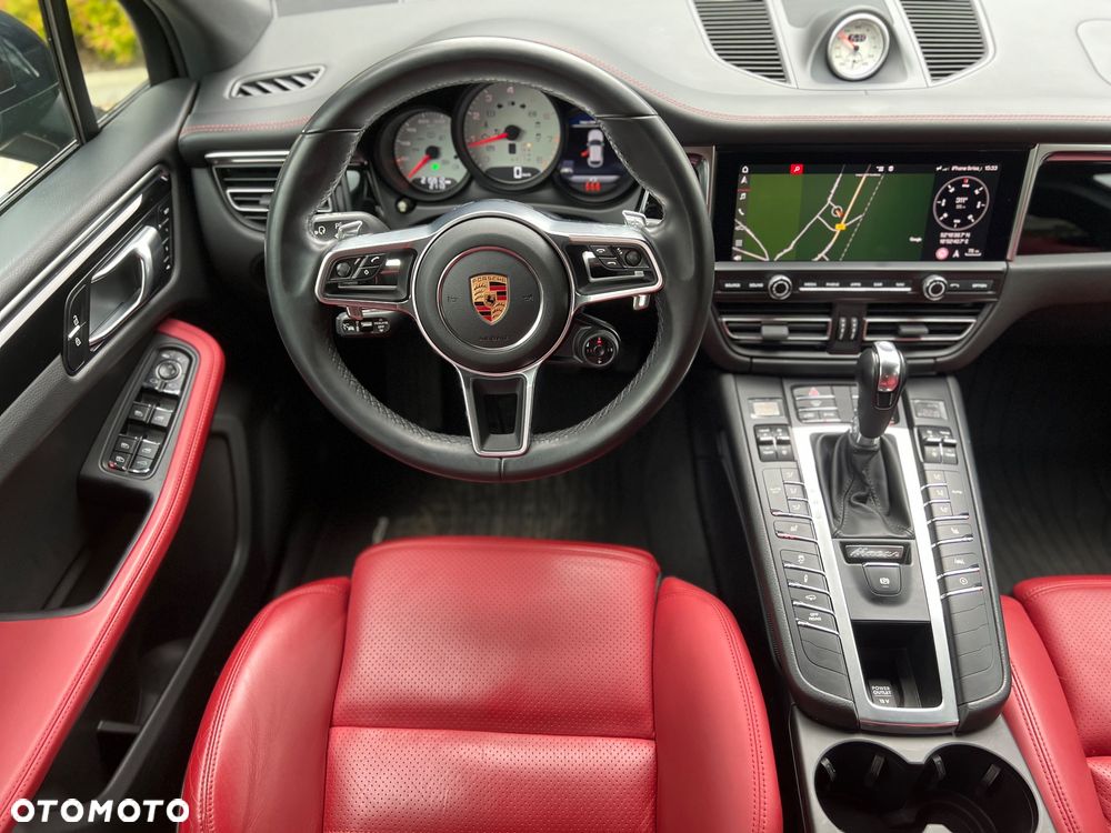 Porsche Macan - 32