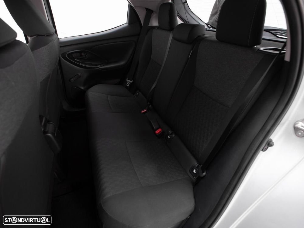 Toyota Yaris 1.5 HSD Comfort - 11